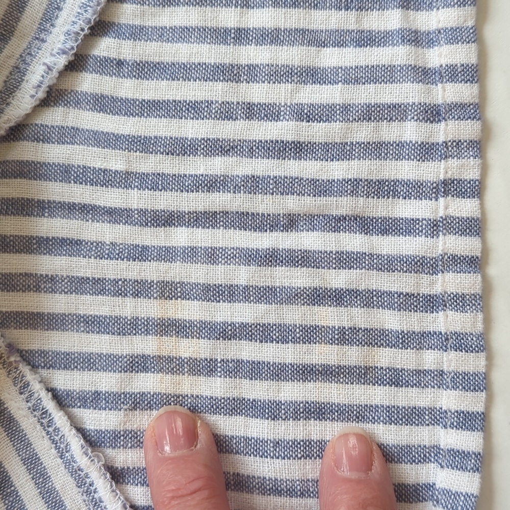 NWT Universal Thread Stripe Linen Rayon Cropped Top MEDIUM Blue White - Picture 15 of 15